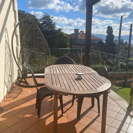Casa Vacacional O בית נופש Pineiro (Cangas)