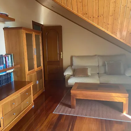 Casa Vacacional O بيت للعطل Pineiro (Cangas)